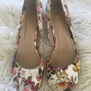 Floral pattern high heels